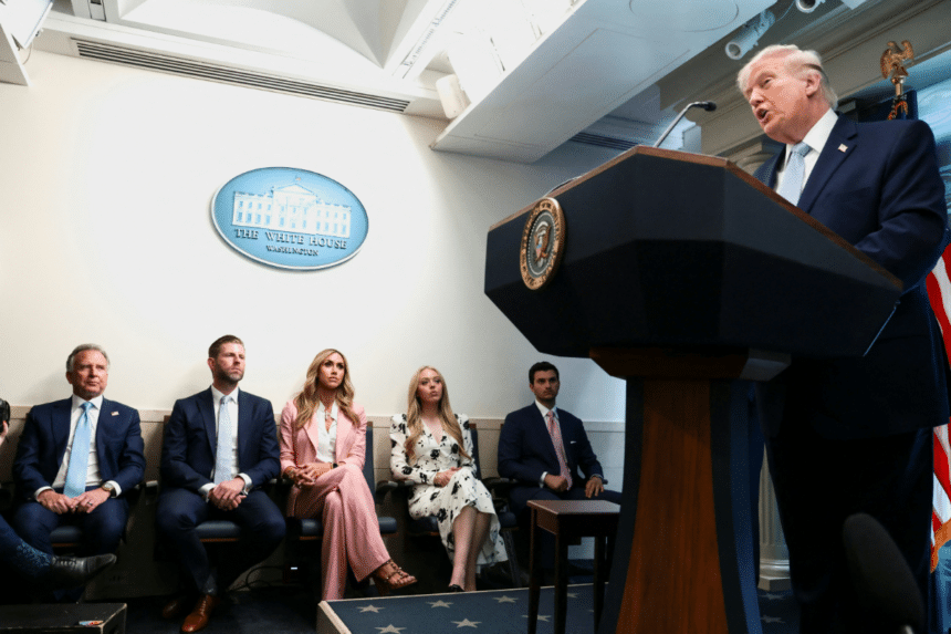 特朗普警告伊朗消亡